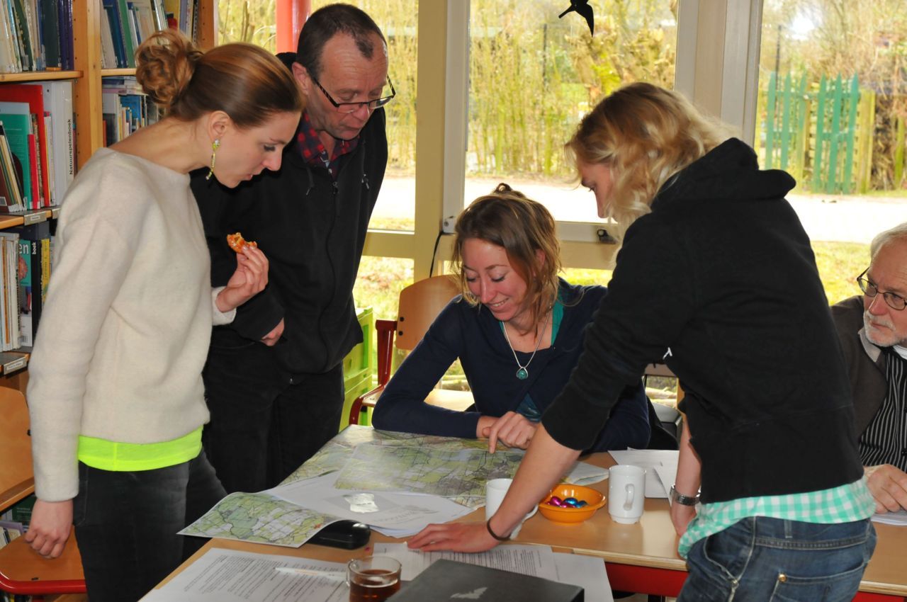 Selecteren van de routes (foto: Bernard van Duijnen)