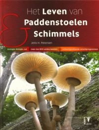 Boek ’Het Leven van Paddenstoelen en Schimmels’ (foto: KNNV Uitgeverij)