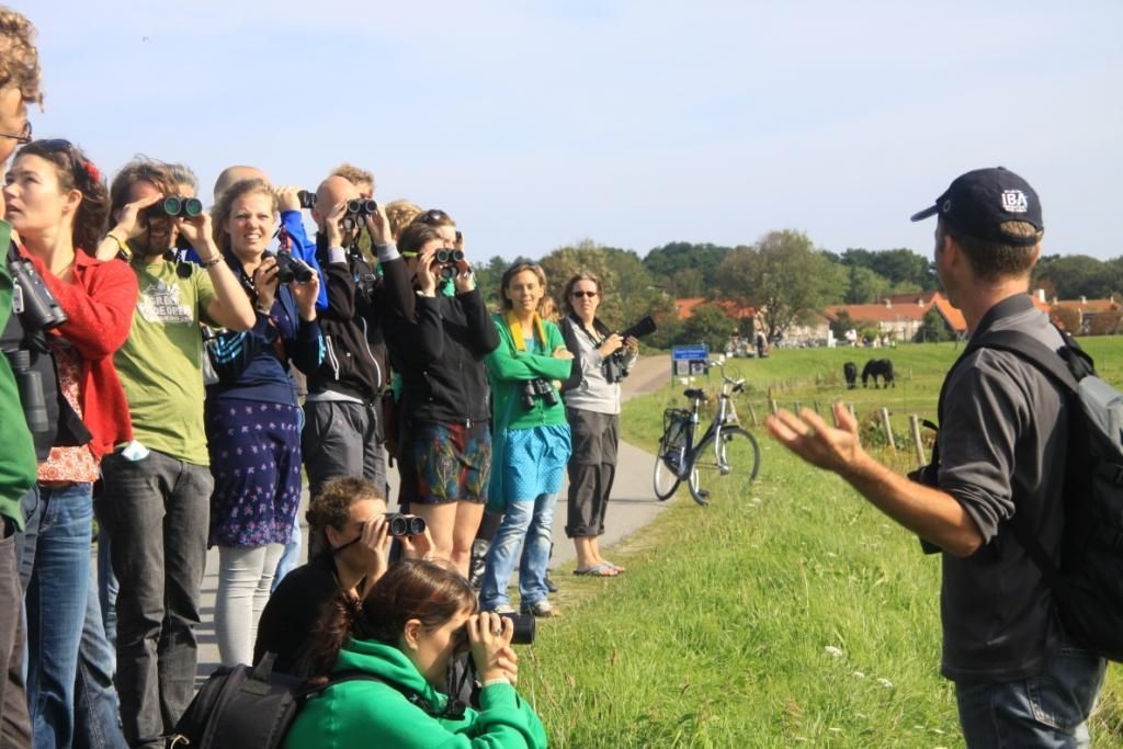 Vogels kijken tijdens de Vogelweek (foto: Barend van Gemerden)